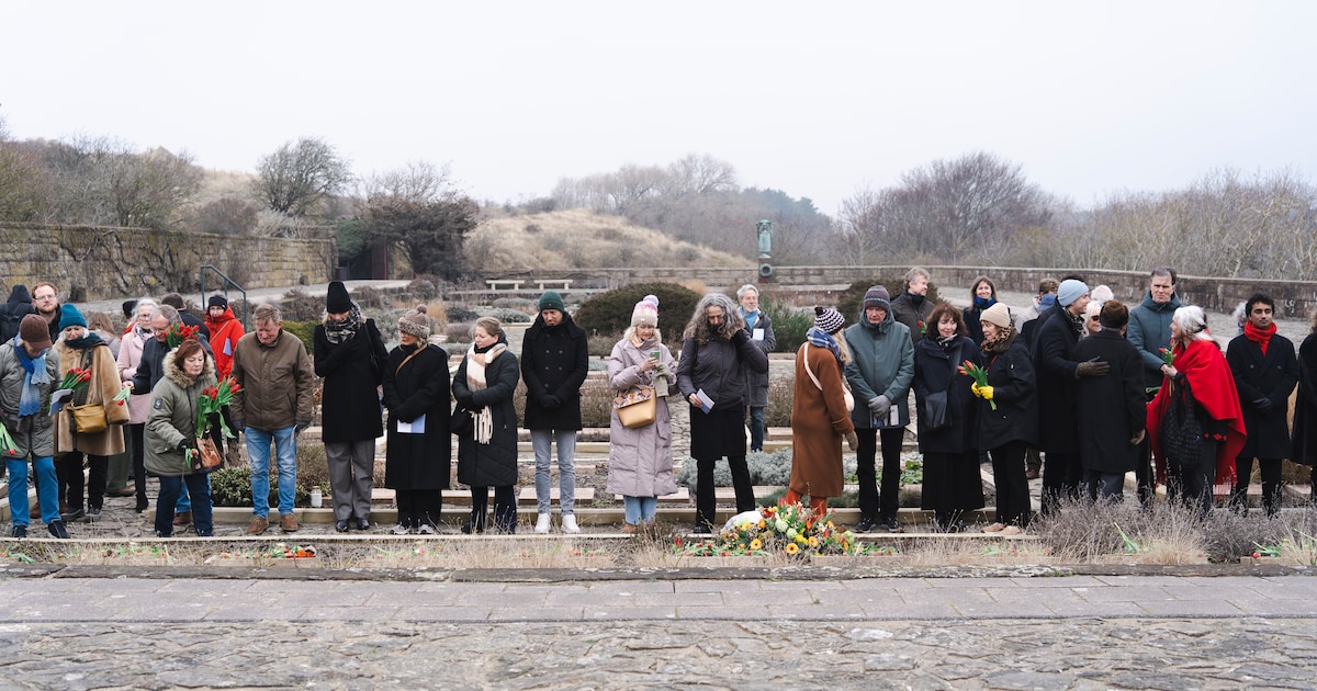 Gevallenen van illegale Parool herdacht op de Eerebegraafplaats Bloemendaal