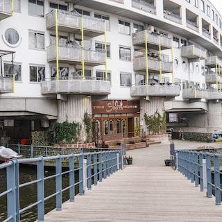 16-year-old boy arrested for placing explosive at restaurant in Amsterdam-East