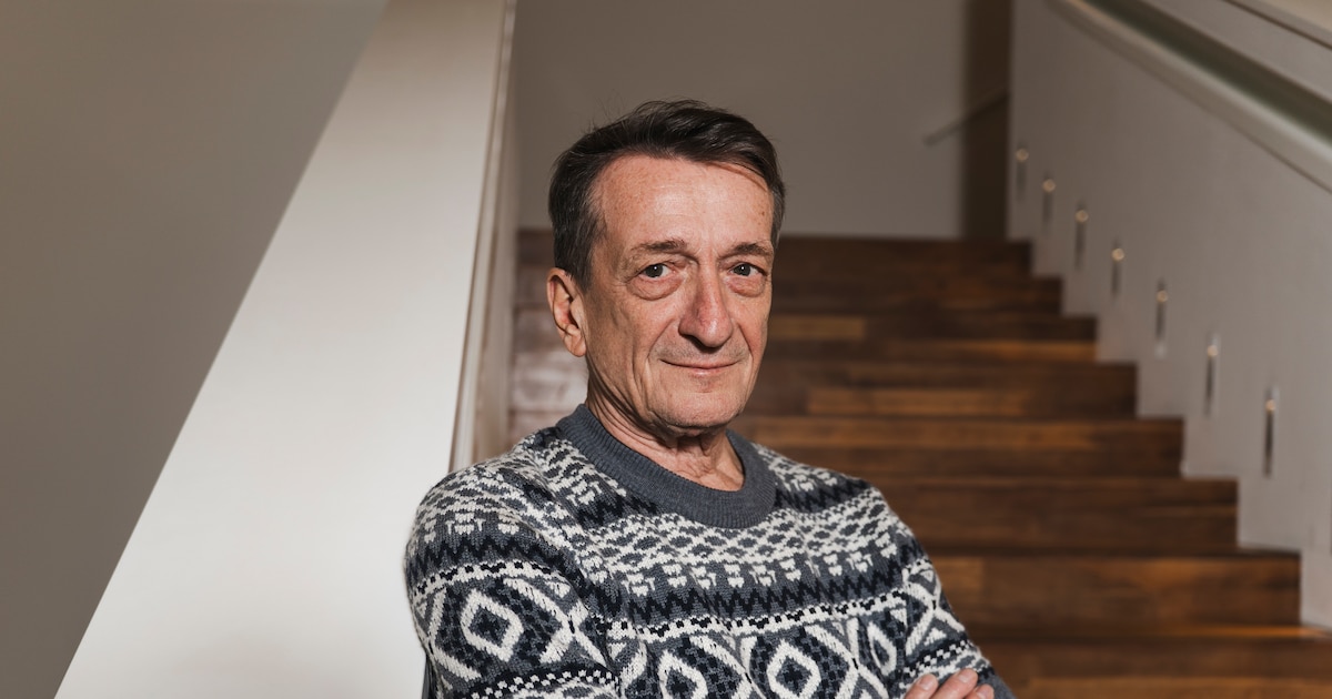 Ted van Lieshout (70) blikt in ‘autobiografie in beelden’ terug op veertig jaar schrijverschap: ‘Het