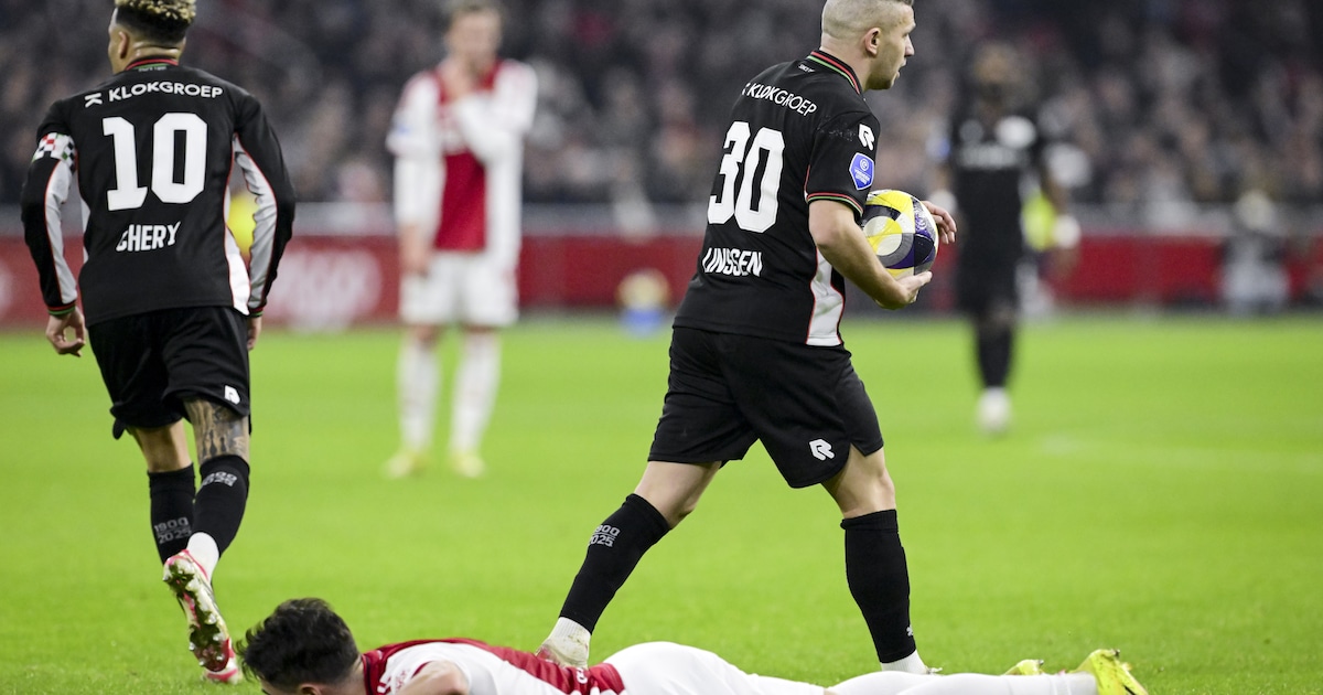 Hoe kon Ajax fysiek zo worden afgetroefd? En nog twee prangende vragen na het gelijkspel tegen NEC