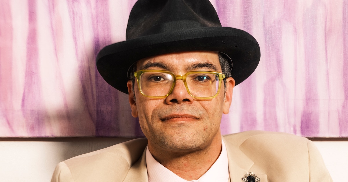 Timmy (47) ging na een half leven kraken alleen wonen: ‘De eerste weken vond ik de eenzaamheid moord