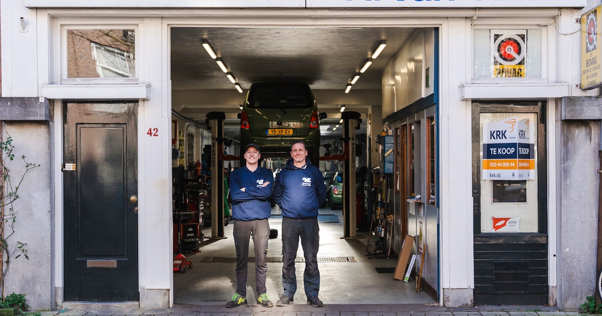 Na 60 jaar verhuist Autobedrijf H. van Vliet van Watergraafsmeer naar Diemen: ‘Ik voel me wel weggep