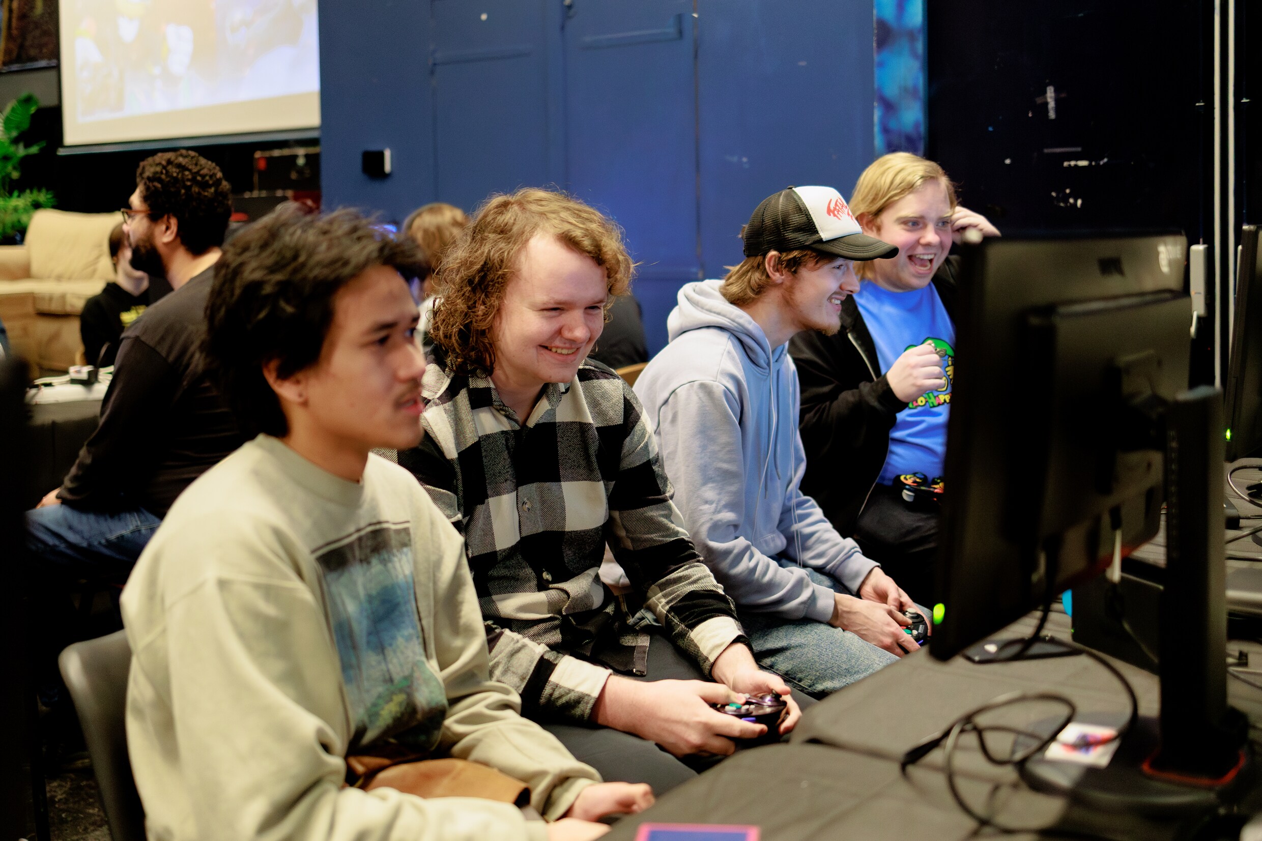 Bij de Lan Game Sessions in Amsterdam-Noord ontmoeten gamers elkaar ...