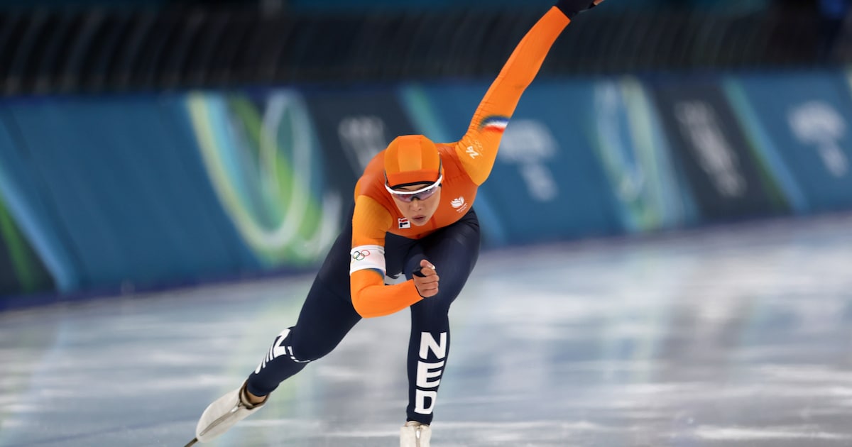 Geveild schaatspak van Jutta Leerdam bracht 195.000 euro op, maar blijkt helemaal niet gedragen