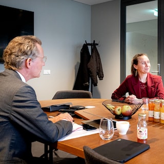 Will it be 6-3 or 5-4? Negotiations are not only about portfolios, but also political balance