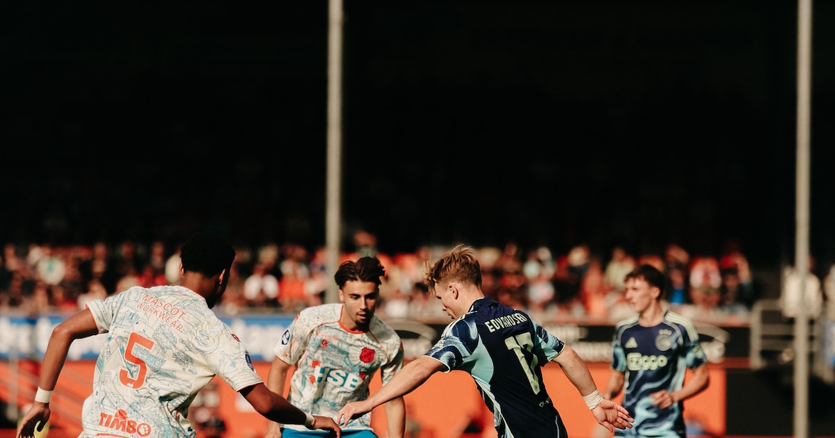 Ajax kan vieze nasmaak van Klassieker niet wegspoelen: 2-2 gelijk in oefenduel met Volendam
