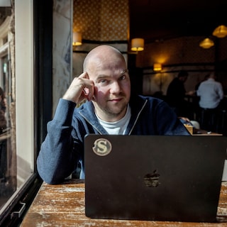 Maarten Hopman writes jokes for Even Tot Hier: ‘You try to outdo each other, you want to come up with the best joke’