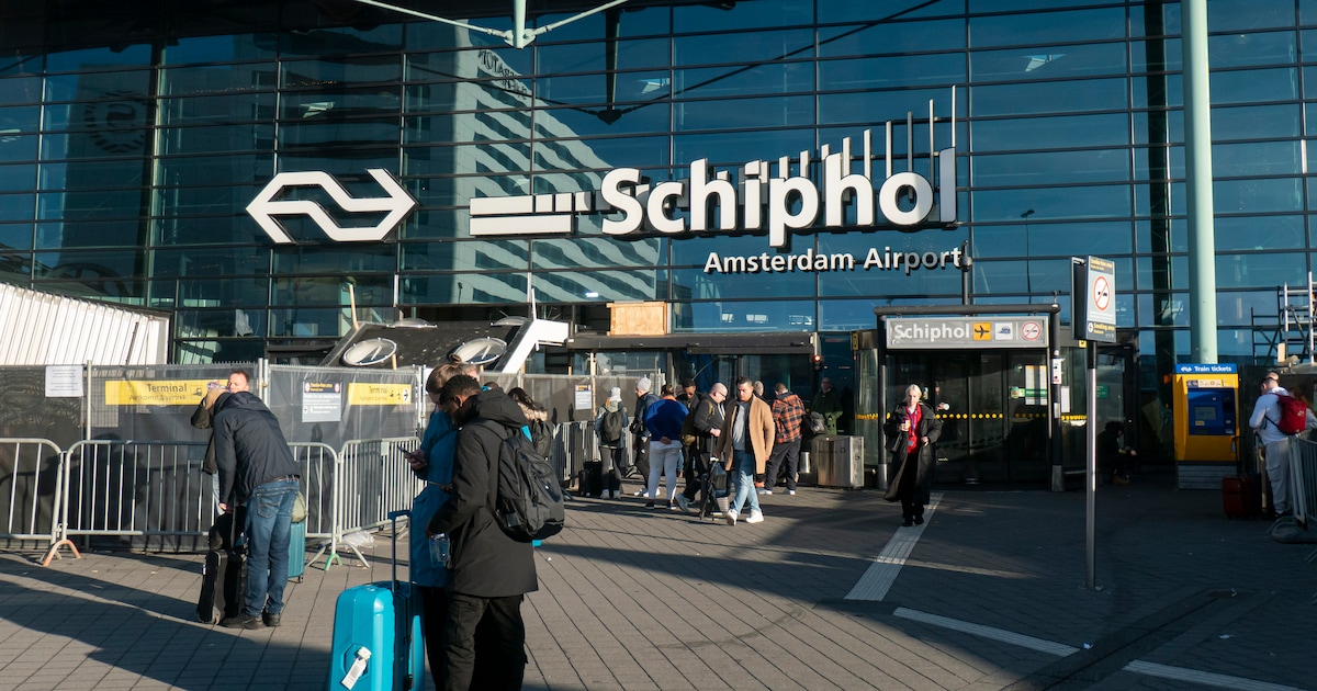 Vijf zwaargewonden bij vechtpartij in hotel bij Schiphol, Brit (22) verdacht van poging doodslag
