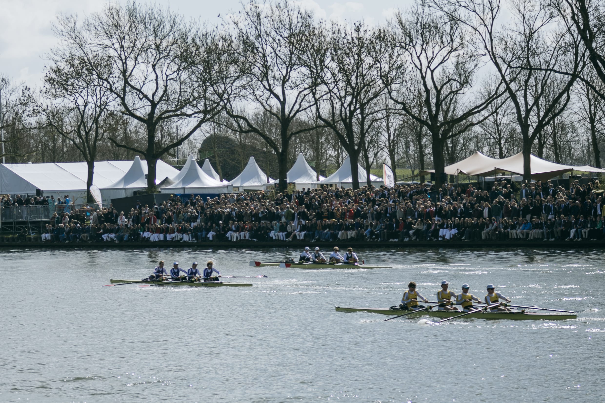 Met studenten-roeivereniging Skøll op weg naar de Varsity, de ...