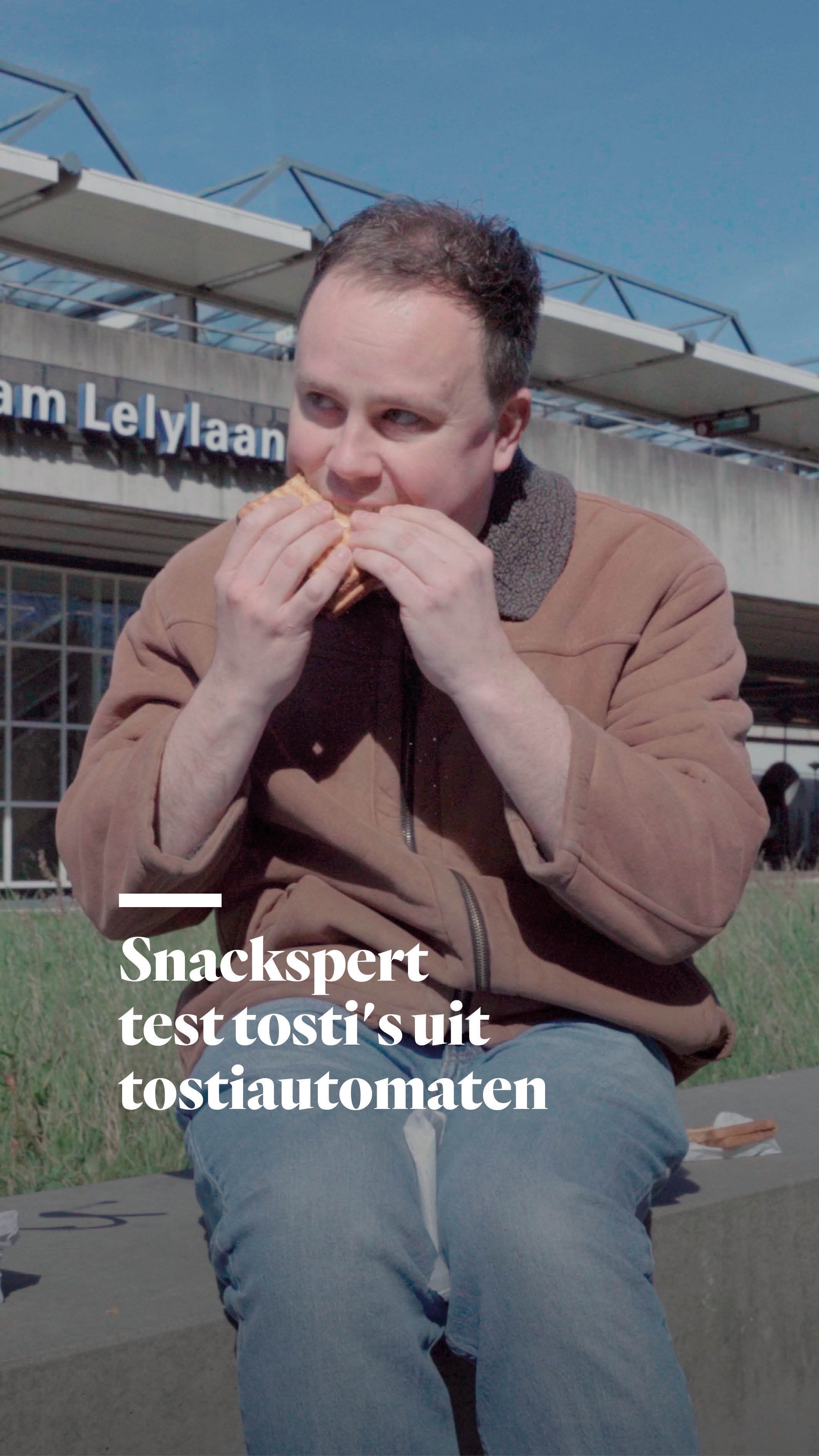 Snackspert test tosti’s uit de automaat op station Lelylaan: ‘Laat ik ...