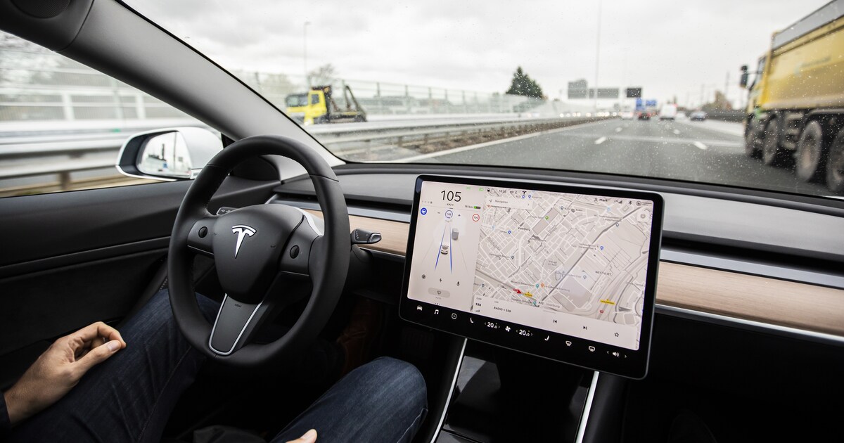 Expert over zelfrijdende Tesla: ‘Als hij door krappe straatjes van Amsterdam kan, kan het in heel Eu