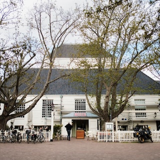More charm with café-restaurant Meyer: ‘It is one of the most beautiful spots in Amsterdam’