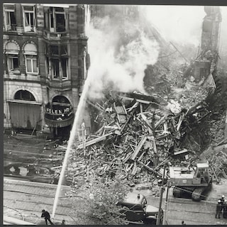 Almost 50 years ago, the luxury Hotel Polen on the Rokin burned down completely, resulting in many deaths