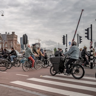 Bike path speed limit is coming: does 20 km/h really work?