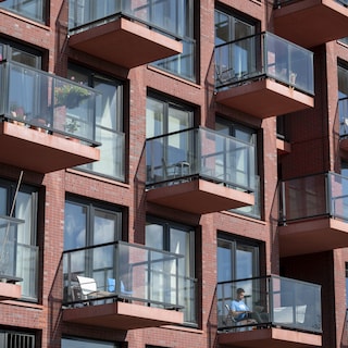 Housing market divide: widening gap between renters and buyers