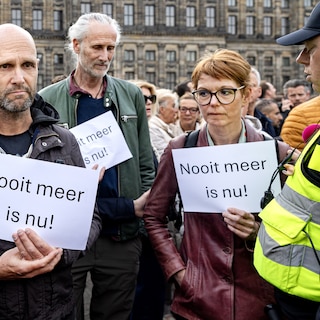 Hanneke (52) and Annemarie (38) arrested during Remembrance Day: ‘Great, arresting people preemptively because you don’t know what they’re going to do’
