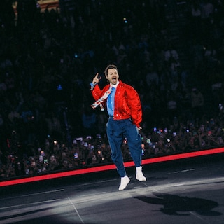 Harry Styles bedankt Amsterdam op de achterkant van Het Parool: Thank you for having us!