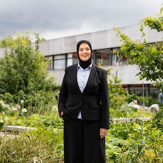 Ouafae Karimi (50) founded a clinic for elderly people with a migrant background: ‘I want them to feel seen – not as a file, but as a human being’