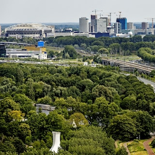 From roadside to backyard: amount of green space in Amsterdam remains stable for the first time