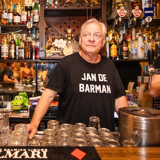 Jan ‘The Bartender’ forced to close night bar De Biecht: ‘I imagined the end differently’