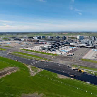 What will Schiphol’s A-pier cost travelers? Next lawsuit over construction fiasco looms