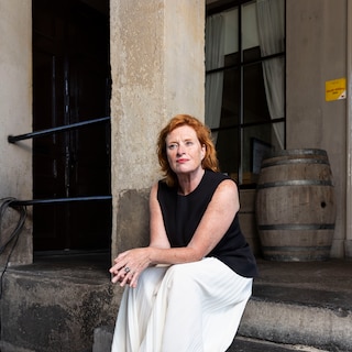 According to actress Oda Spelbos (61), every Amsterdammer should visit these 5 places: ‘In outdoor pools, class differences disappear – everyone looks equally silly in a bikini’