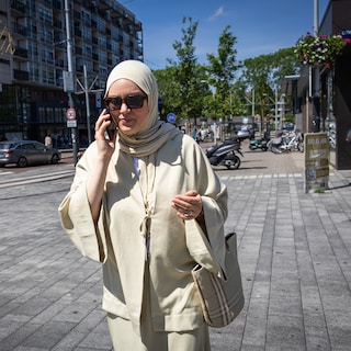 From Persian rugs in pubs to Amsterdam cocktail onions: new guide maps centuries-old Muslim heritage