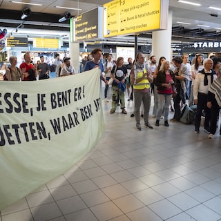 Amsterdam activist Jesse (21) returns to Netherlands after Gaza flotilla: ‘Abused and harassed, but will keep fighting’