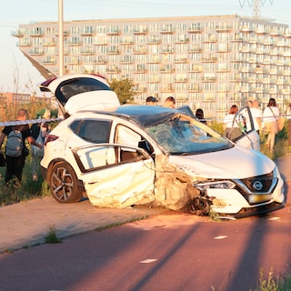 Two injured in major traffic accident on IJburglaan