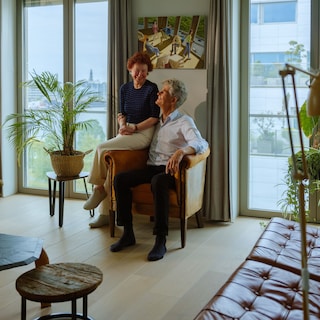 ‘There they go again, those Amsterdammers’: Carien (71) and Gerard (74) found their dream home near the North Holland dunes, but remained outsiders