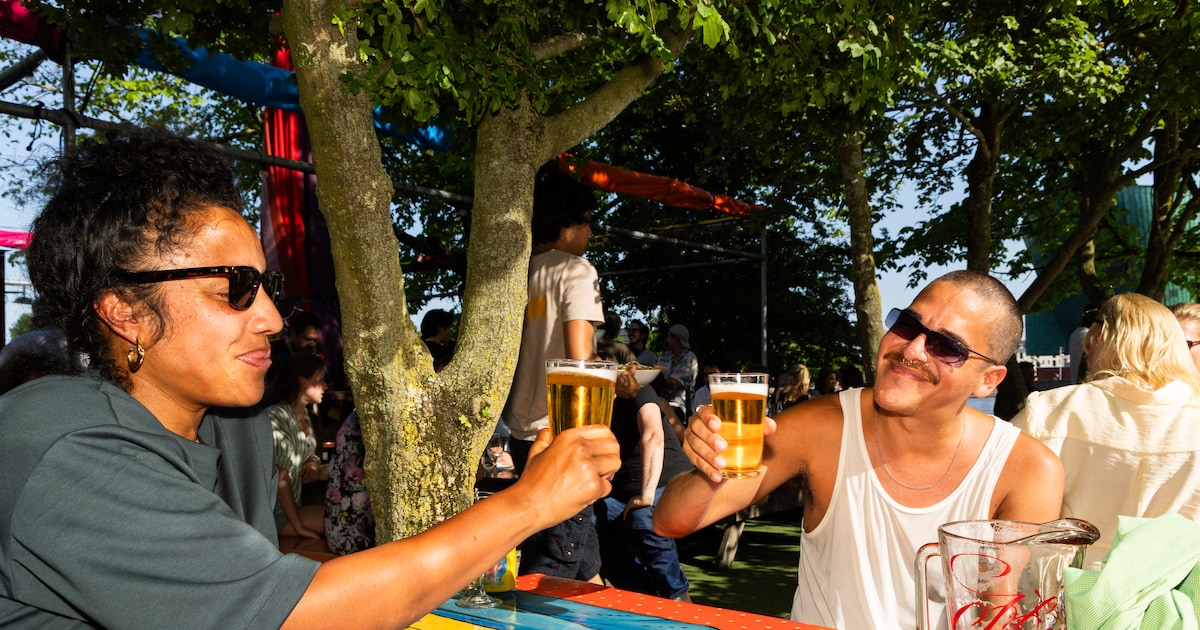Een pilsje in Amsterdam, wat mag dat nou helemaal kosten? ‘6 euro – dan komt er niemand meer’