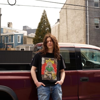 Review Philadelphia’s Been Good To Me: Kurt Vile lets you dream away with sparkling guitar playing