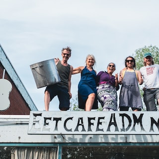 Eat for cheap and meet new people at these cozy Amsterdam community kitchens
