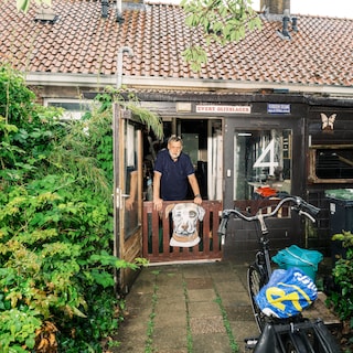 Residents in this village-like part of Amsterdam refuse to move for demolition: ‘I’m only leaving in a wooden coffin’