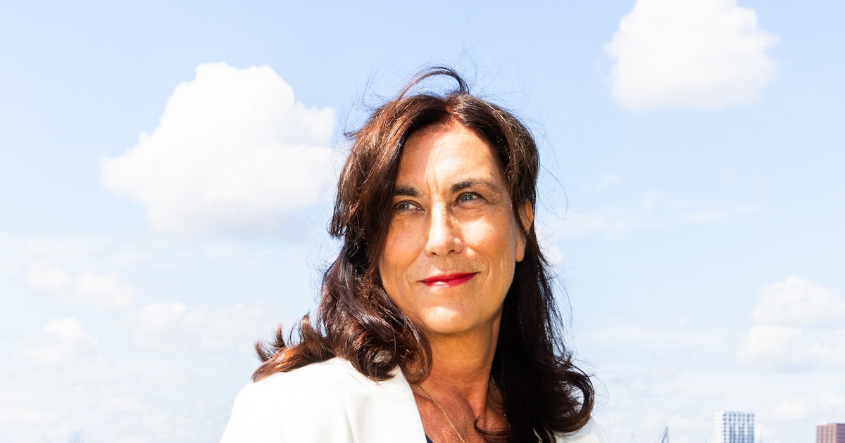 Hester van Buren stopt als wethouder – gedwongen, maar niet onverwacht: ‘Ik ben niet gek. Niemand he