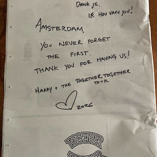 Harry Styles thanks Amsterdam on the back of Het Parool: ‘Thank you for having us!’