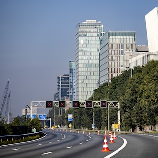 Parts of A10 closed this weekend due to roadworks around Zuidas