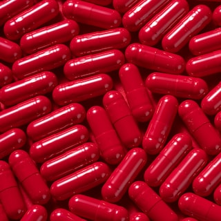 Waarom nieuwe medicijnen in Nederland vaak later beschikbaar