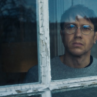 Filmmaker Valérie Donzelli on ‘À pied d’oeuvre’, about a writer working as a handyman to make ends meet: ‘He is looking for something that gives meaning’