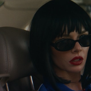 Review: In the sensual ‘Carolina Caroline’, way too handsome lovers go on a retro robbery spree