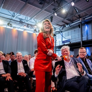 Weinig controverse op kabbelend VVD-congres – op een kleine uithaal van Yesilgöz richting Klaver na