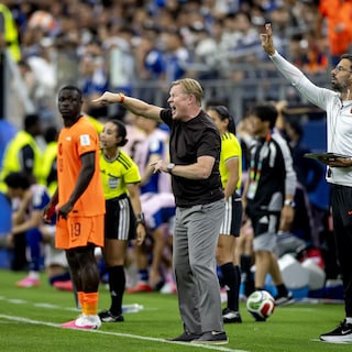 Ronald Koeman heeft geen spijt van wissels: ‘Gelijkspel tegen Japan is geen slecht resultaat’