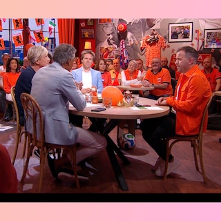 If only we as viewers at home could call on a Video Assistant Rafael van der Vaart