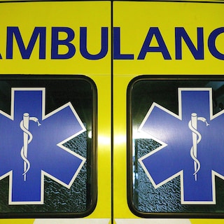 Girl slightly injured after being hit by tram on Strawinskylaan