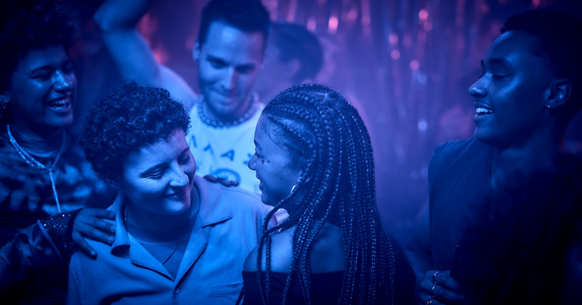 Jimpa onderzoekt relatie van filmmaker met haar queer vader en kind en speelt in Amsterdam: ‘Hier he