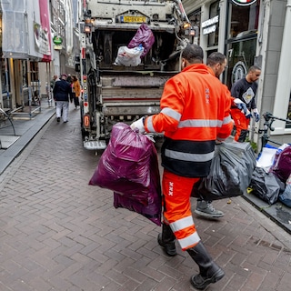 Amsterdam spent a one-off 13 million on cleaner streets – but what did it achieve?