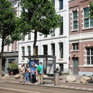 Amsterdam public transport stops far less accessible than city claims, Court of Audit finds