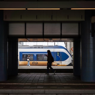No trains between Amsterdam Sloterdijk and Haarlem due to a collision