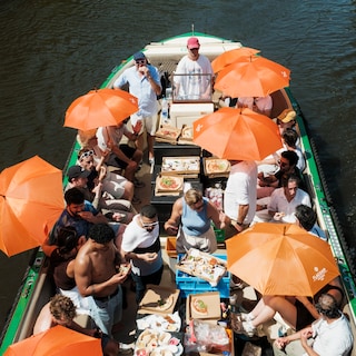 Summer weather continues in Amsterdam: sunny, warm and barely any wind