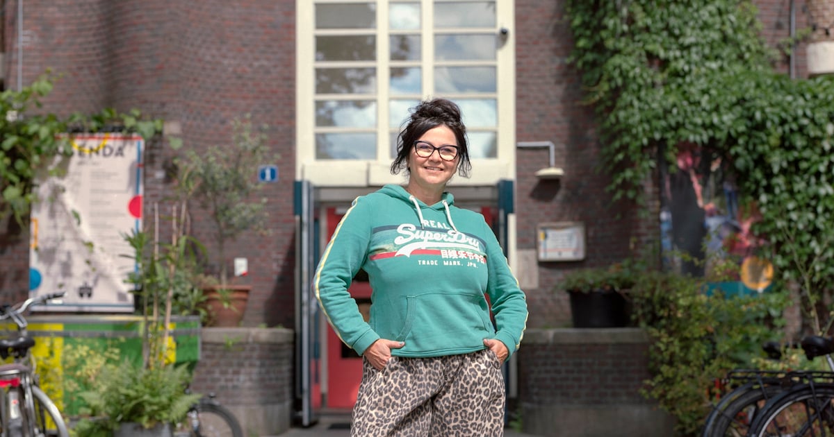 Theatermaker Ellen Dikker: ‘Het is belachelijk dat er een sfeer is ontstaan waarbij sociale huurders